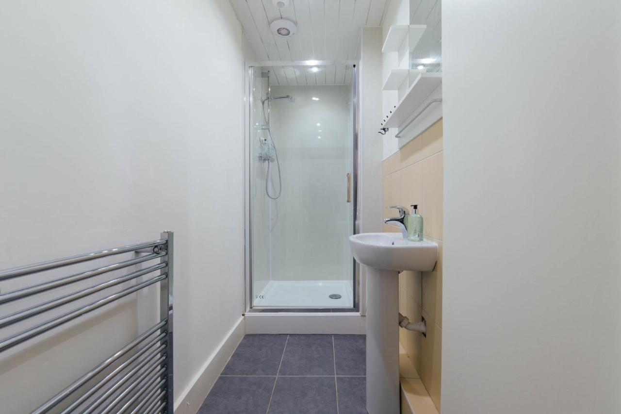 Stylish And Comfortable City Centre Apartment Edimburgo Esterno foto