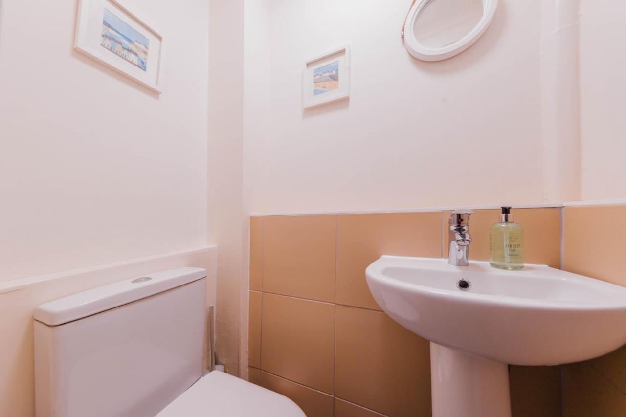 Stylish And Comfortable City Centre Apartment Edimburgo Esterno foto